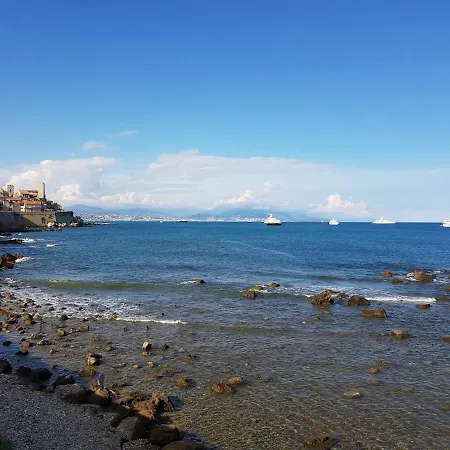 Familieappartement Vlakbij De Zee In Juan-les-pins * Antibes